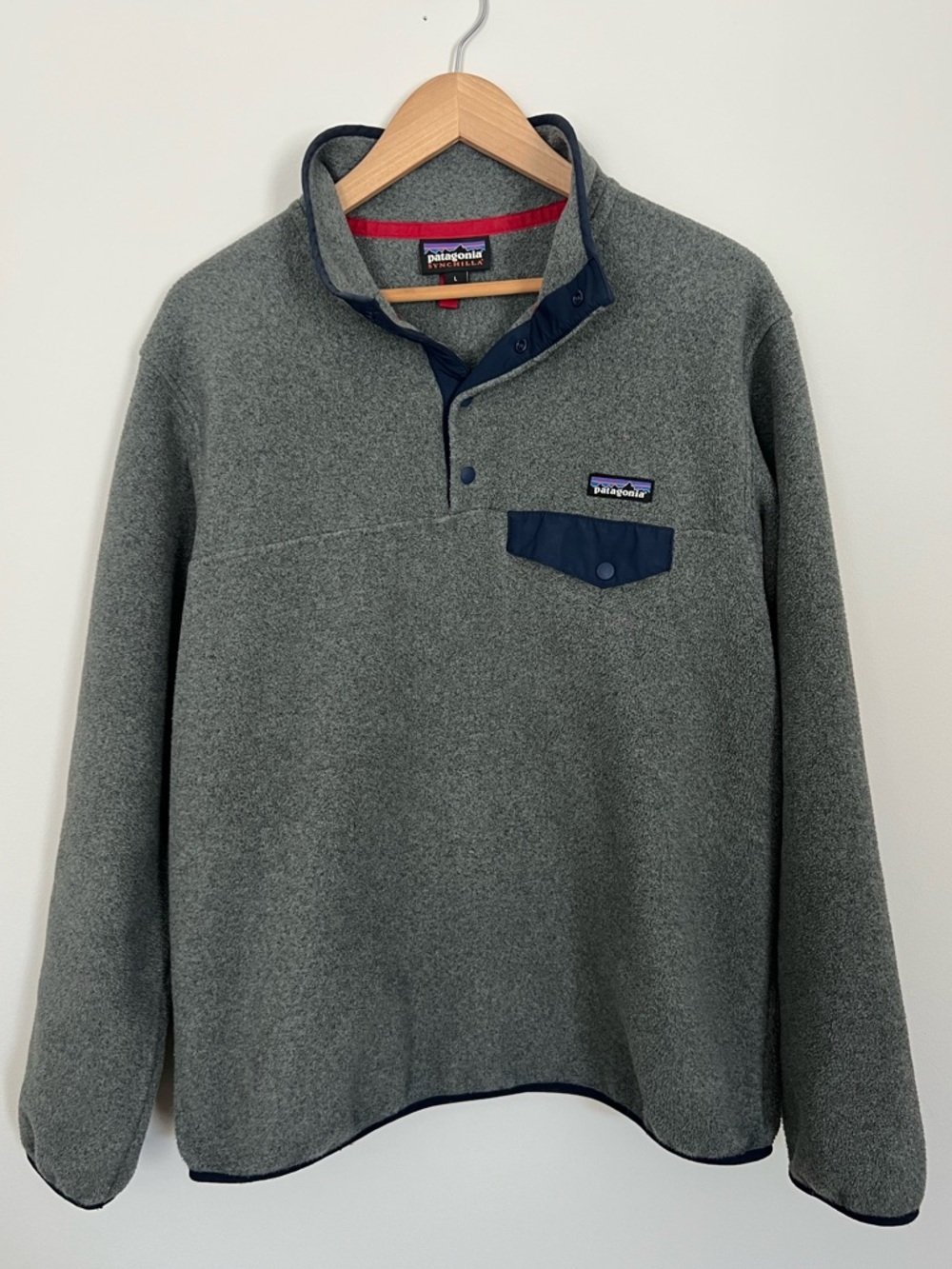 Patagonia Synchilla Snap-T Pullover Grey with Navy Accents Women’s Large